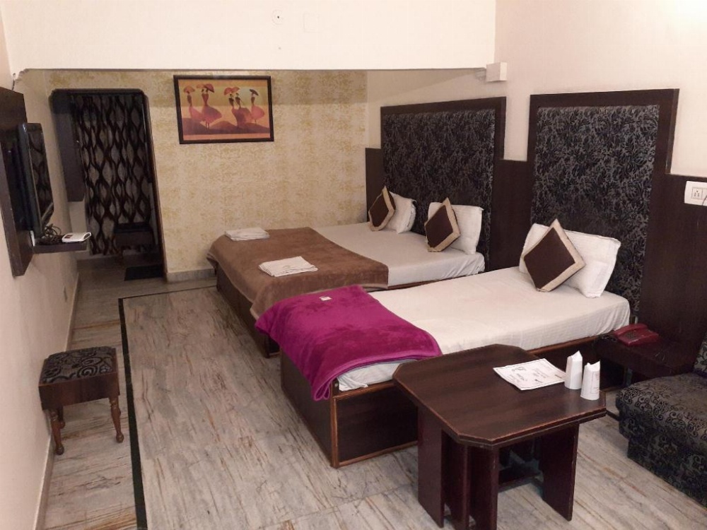 Room image 2